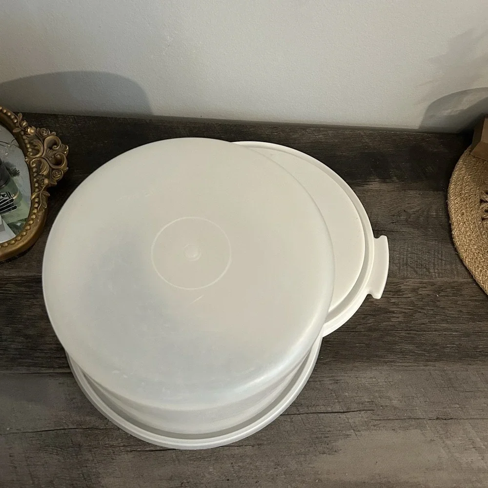 Vintage TUPPERWARE  Cake Carrier 683-1 White Clear 9